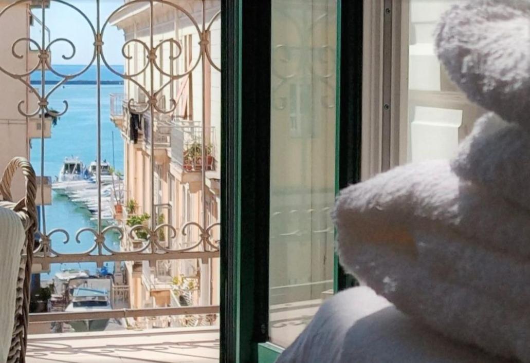 Acquablu Charme Suites - B&B Salerno Bagian luar foto
