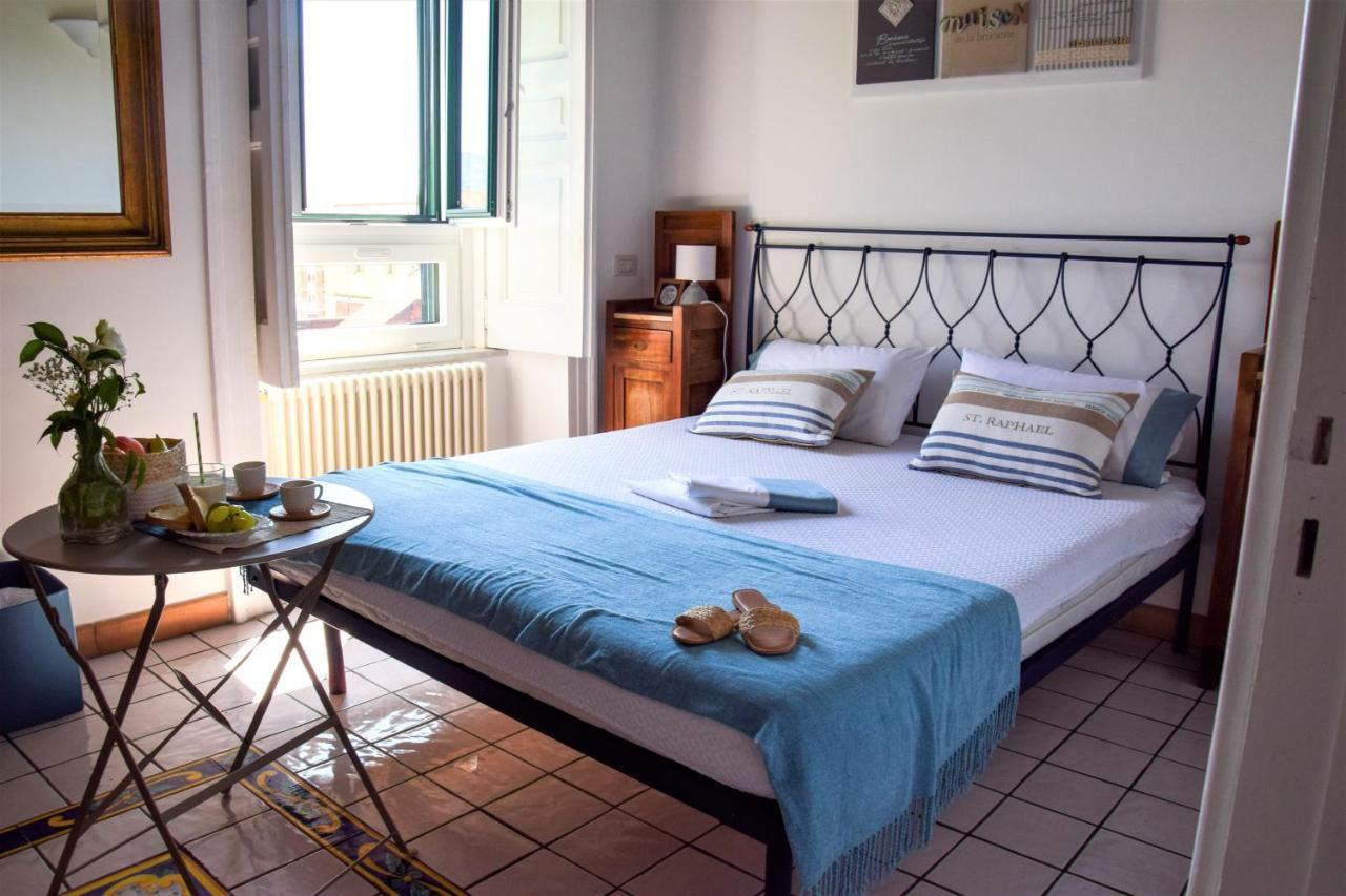 Acquablu Charme Suites - B&B Salerno Bagian luar foto