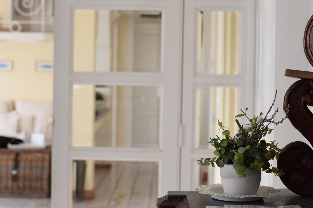 Acquablu Charme Suites - B&B Salerno Bagian luar foto
